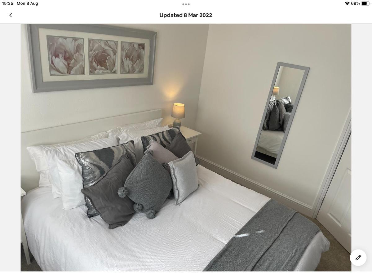 The Hilton Suite Smalley Ngoại thất bức ảnh